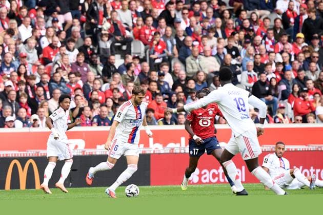 Lille OSC v Olympique Lyonnais - Ligue 1 McDonald s 2025 2026 06 Tanner TESSMANN (ol) during the Ligue 1 McDonald s match between Lille and Lyon at Stade Pierre Mauroy on September 28, 2025 in Lille, France. Lille France  Copyright: xFEPx 776348143