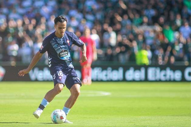 Spanish La Liga EA Sports soccer match Elche vs Celta at Manuel Martínez Valero stadium in Elche, Alicante, Spain. 28 September 2025 900 Cordon Press  900 CordonxPress LOF - Elche vs Celta