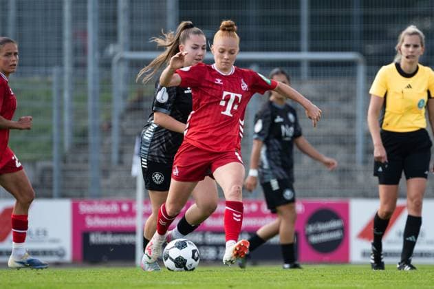 Kleve, Germany, September 28, 2025: Laura Vogt (8 1. FC Köln) controls the ball (action) during the DFB-Pokal der Frauen game between VfR Warbeyen and 1. FC Köln at the Bresserberg in Kleve, Germany (Martin Pitsch SPP) Copyright: xMartinxPitsch SPPx spp-en-MaPi-20250928_NIKON Z 6_warbeyenkoeln_DSC8237