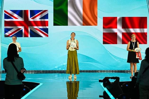 2025 World Rowing Championships, Shanghai, China 28 9 2025 Women s Single Sculls Victory Ceremony Ireland™s Fiona Murtagh celebrates after winning gold Fiona Murtagh celebrates after winning gold 28 9 2025  Copyright: x INPHO DetlevxSeybx ASC_5630