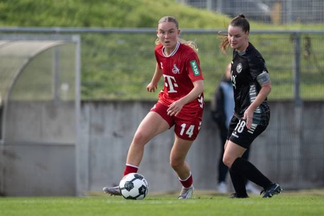 Kleve, Germany, September 28, 2025: Carlotta Imping (14 1. FC Köln) controls the ball (action) during the DFB-Pokal der Frauen game between VfR Warbeyen and 1. FC Köln at the Bresserberg in Kleve, Germany (Martin Pitsch SPP) Copyright: xMartinxPitsch SPPx spp-en-MaPi-20250928_NIKON Z 6_warbeyenkoeln_DSC8224