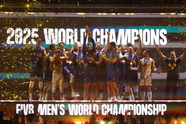 2025.09.28 Pasay City Manila siatkowka mezczyn Mistrzostwa Swiata FIVB 2025 Bulgaria - Wlochy N z FIVB Men s World Championship, WM, Weltmeisterschaft 2025 Bulgary - Italy najlepszy blokujacy Jakub Kochanowski best middle blockers final match gold medalist mecz o trzecie miejsce medale brazowwe Wilredo Leon Bartosz Kurek radosc zwyciestwo winner win kibice Nicola Grbic doping Kamil Semeniuk Marcin Komenda Jakub Kochanowski Norbert Huber Bartosz Kurek Wilfredo Leon Jakub Popiwczak Foto Szymon Gorski PressFocus 2025.09.28 Pasay City Manila volleyball men FIVB Men s World Championship 2025 Bulgaria - Wlochy FIVB Men s World Championship 2025 Bulgary - Italy najlepszy blokujacy Jakub Kochanowski best middle blockers final match gold medalist mecz o trzecie miejsce medale brazowwe Wilredo Leon Bartosz Kurek radosc zwyciestwo winner win kibice Nicola Grbic doping Kamil Semeniuk Marcin Komenda Jakub Kochanowski Norbert Huber Bartosz Kurek Wilfredo Leon Jakub Popiwczak Credit: Szymon Gorski PressFocus NEWSPIX.PL --- newspix.pl 