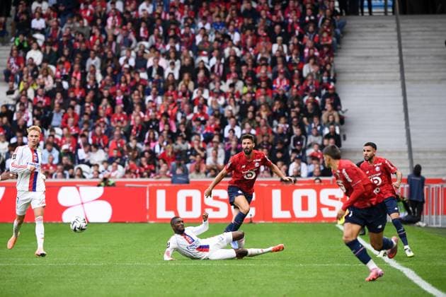 Lille OSC v Olympique Lyonnais - Ligue 1 McDonald s 2025 2026 22 Clinton MATA PEDRO LOURENCO (ol) - 09 Olivier GIROUD (losc) during the Ligue 1 McDonald s match between Lille and Lyon at Stade Pierre Mauroy on September 28, 2025 in Lille, France. Lille France  Copyright: xFEPx 776348143