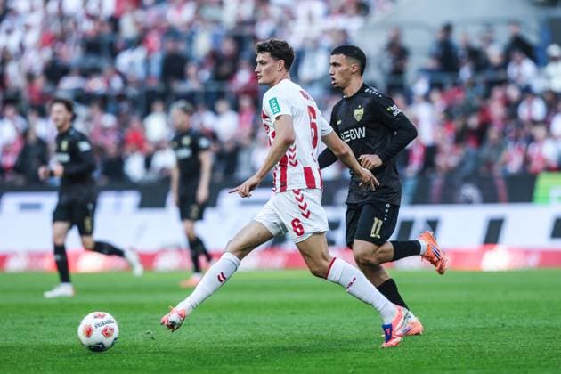Sport, Football, Bundesliga Season 2025 2026 5 Matchday 1 FC Köln VfB Stuttgart 28 09 2025, RheinEnergieSTADION Eric Martel 1 FC Köln, 6 Bilal El Khannouss VfB Stuttgart, 11 Köln RheinEnergieSTADION Nordrhein Westfalen Germany