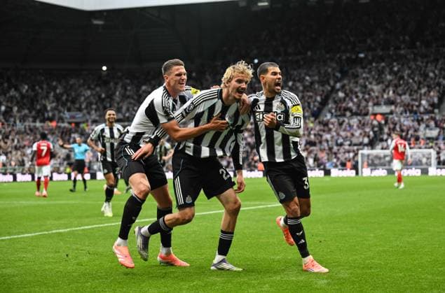 Nick Woltemade of Newcastle United celebrates scoring their first goal Newcastle United v Arsenal, Premier League, Football, St James Park, Newcastle, UK - 28 Sep 2025Newcastle St James Park United Kingdom EDITORIAL USE ONLY No use with unauthorised audio, video, data, fixture lists, club league logos or live services. Online in-match use limited to 120 images, no video emulation. No use in betting, games or single club league player publications.  Copyright: xRichardxLee Shutterstockx 15503935az