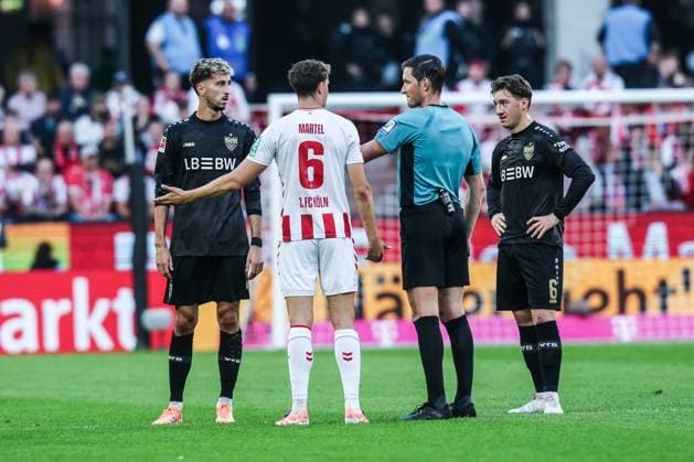 Sport, Football, Bundesliga Season 2025 2026 5 Matchday 1 FC Köln VfB Stuttgart 28 09 2025, RheinEnergieSTADION Atakan Karazor VfB Stuttgart, 16 Eric Martel 1 FC Köln, 6 Dr Matthias Jöllenbeck Referee Angelo Stiller VfB Stuttgart, 6 Köln RheinEnergieSTADION North Rhine-Westphalia Germany