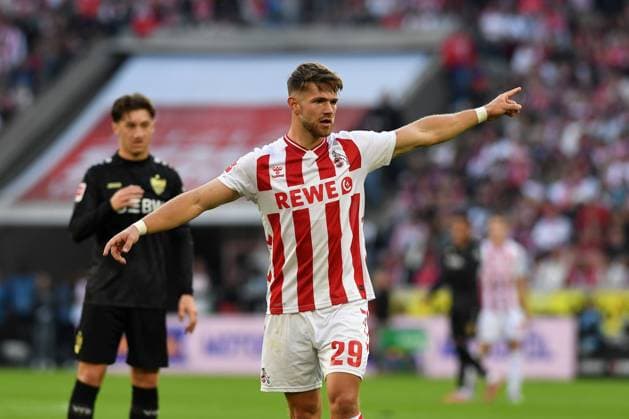 Jan Thielmann (1. FC Koeln) gestikuliert, gestik waehrend des Spiels der Bundesliga zwischen dem 1. FC Köln und VfB Stuttgart, RheinEnergieSTADION am 28. September 2025 in Köln, Deutschland. (Foto von Ralf Treese DeFodi Images) +++ Jan Thielmann (1. FC Koeln) gestures during the Bundesliga match between 1. FC Köln and VfB Stuttgart at RheinEnergieSTADION on September 28, 2025 in Köln, Germany. (Photo by Ralf Treese DeFodi Images) DFL regulations prohibit any use of photographs as image sequences and or quasi-video. (Photo by Ralf Treese DeFodi Images) Jan Thielmann 1 FC Koeln gestures, gestures during the Bundesliga match between 1 FC Köln and VfB Stuttgart, RheinEnergieSTADION on September 28, 2025 in Cologne, Germany Photo by Ralf Treese DeFodi Images Jan Thielmann 1 FC Koeln gestures during the Bundesliga match between 1 FC Köln and VfB Stuttgart at RheinEnergieSTADION on September 28, 2025 in Köln, Germany Photo by Ralf Treese DeFodi Images DFL regulations prohibit any use of photographs as image sequences and or quasi video Photo by Ralf Treese DeFodi Images