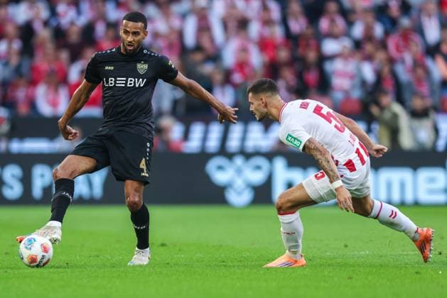 Soccer 1 Bundesliga 5 Matchday 1 FC Köln VfB Stuttgart on 28 09 2025 at RheinEnergieStadion in Cologne Josha Vagnoman Stuttgart , left Tom Krauß Köln , right DFL regulations prohibit any use of photographs as image sequences and or quasi video xJRx