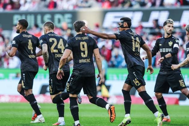 Sport, Soccer, Bundesliga Season 2025 2026 5 Matchday 1 FC Köln VfB Stuttgart 28 09 2025, RheinEnergieSTADION Goal celebration VfB Stuttgart after the goal to equalize 1 1 by Ermedin Demirovic VfB Stuttgart, 9 the players are happy Cologne RheinEnergieSTADION North Rhine-Westphalia Germany