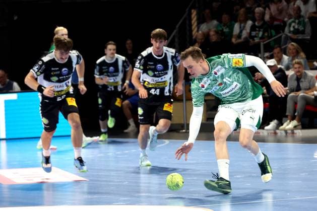 DEU, DHB, 1 HBL, Fuechse Berlin vs ThSV Eisenach, 28 09 2025, Max Schmeling Halle, Berlin, DEU, DHB, 1 HBL, Fuechse Berlin vs ThSV Eisenach, in the picture Lasse Andersson Fuechse Berlin 11 nordphotoxGmbHx xEngler nph00076