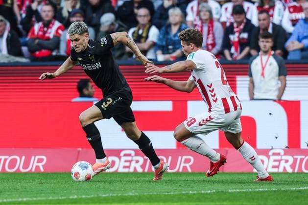 Sport, Football, Bundesliga Season 2025 2026 5 Matchday 1 FC Köln VfB Stuttgart 28 09 2025, RheinEnergieSTADION Rambon Hendriks VfB Stuttgart, 3 Sebastian Sebulonsen 1 FC Köln, 28 Köln RheinEnergieSTADION North Rhine-Westphalia Germany