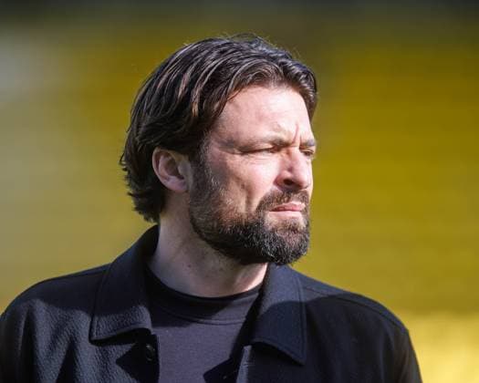 UK: Livingston V Rangers, Scottish Premiership, 28 September 2025 Rangers manager Russell Martin ahead of kick off. Livingston V Rangers, Scottish Premiership, 28 September 2025 Livingston Almondvale Stadium West Lothian Scotland Copyright: xLiamxChesterx