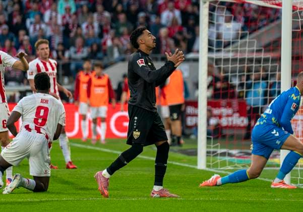 Tiago Tomas VfB Stuttgart, 8 annoyed about a missed opportunity 28 09 2025, 1 FC Köln VfB Stuttgart Fussball, 1 Bundesliga, RheinEnergieStadion Köln DFL regulations prohibit any use of photographs as image sequences and or quasi video Copyright: HMBxMedia xMarcoxBader