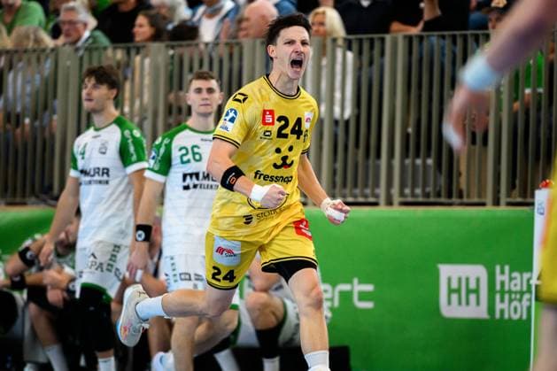 Backngang 2 HBL 25 26 HC Oppenweiler Backnang HSG Krefeld Cedric Marquardt Krefeld Jubel Freude Emotion Torjubel Torschuetze Torschütze Backnang Murrtal Arena Baden Württemberg Germany