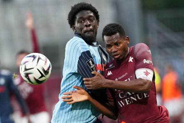 FC Metz v Le Havre Athletic Club - Ligue 1 McDonald s 2025 2026 06 Etienne YOUTE (hac) - 30 Habib DIALLO (fcm) during the Ligue 1 McDonald s match between Metz and Le Havre at Stade Saint-Symphorien on September 28, 2025 in Metz, France. Metz France  Copyright: xFEPx 776348140