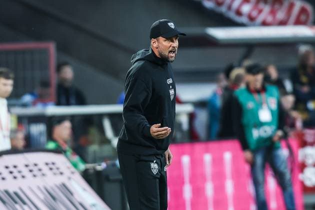 Sport, Football, Bundesliga Season 2025 2026 5 Matchday 1 FC Köln VfB Stuttgart 28 09 2025, RheinEnergieSTADION Sebastian Hoeneß Head Coach, VfB Stuttgart Köln RheinEnergieSTADION North Rhine-Westphalia Germany