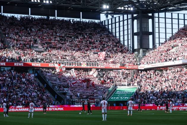 Sport, Football, Bundesliga Season 2025 2026 5 Matchday 1 FC Köln VfB Stuttgart 28 09 2025, RheinEnergieSTADION Fans VfB Stuttgart Köln RheinEnergieSTADION North Rhine-Westphalia Germany