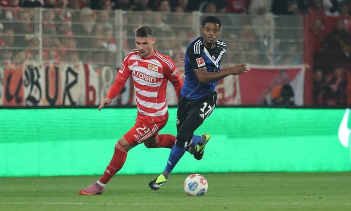 Andrej Ilic, Warmed Omari duel Match scene Action Sport Football Soccer Bundesliga Men DFL 5 Matchday Season 2025 2026 28 09 2025 1 FC Union Berlin FCU vs Hamburger SV HSV DFL regulations prohibit any use of photographs as image sequences and or quasi video