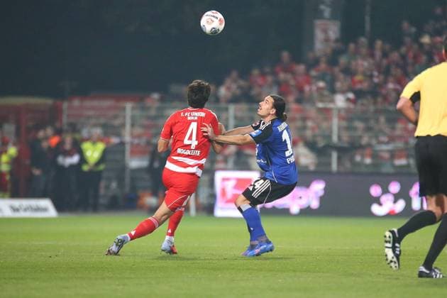 Berlin, Germany, 28 09 2025 Stadion Alte Försterei 5 Matchday, Season 2025 26, 1 Soccer Bundesliga Union Berlin Hamburger SV Diogo Leite 4, Union Berlin and Rayan Philippe 14, Hamburger SV in duel Copyright: xdtsxNachrichtenagenturx dts_85156