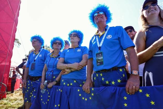 Team Europe fans 2025 Ryder Cup, Day Three, Singles, Golf, Bethpage Black Golf Course, New York, USA - 28 Sep 2025New York Bethpage Black Golf Course New York (NY) United States of America EDITORIAL USE ONLY No use with unauthorised audio, video, data, fixture lists, club league logos or live services. Online in-match use limited to 120 images, no video emulation. No use in betting, games or single club league player publications. Copyright: xJamesxMarsh Shutterstockx 15500197cl