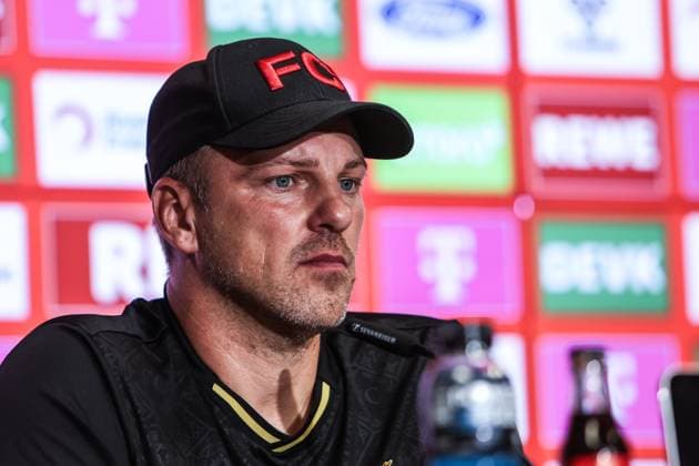 Sport, Football, Bundesliga Season 2025 2026 5 Matchday 1 FC Köln VfB Stuttgart 28 09 2025, RheinEnergieSTADION Lukas Kwasniok Coach 1 FC Köln Press conference Cologne RheinEnergieSTADION North Rhine-Westphalia Germany