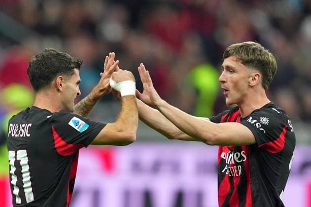 AC Milan s Alexis Saelemaekers celebrates after scoring 1-0 during the Serie A soccer match between Milan and Napoli at the San Siro Stadium in Milan , north Italy - Sunday , September 28 , 2025. - Soccer .  Copyright: xSpada LaPressex