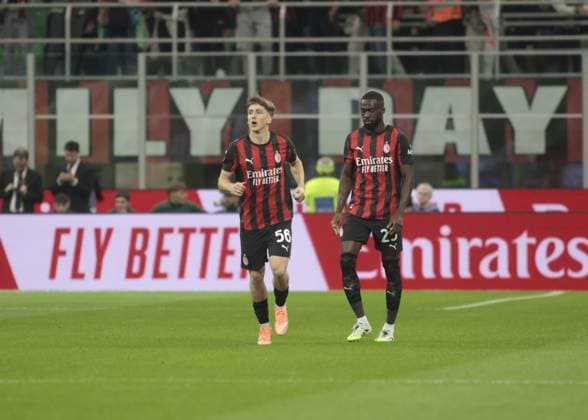 Alexis Saelemaekers of AC Milan during the Italian Serie A, 2025-2026 season, football match between AC Milan and SSC Napoli on 28 September 2025, at San Siro Stadium, Milan, Italy Photo Nderim Kaceli  Copyright: xNderimxKaceli IPAxSportx xipa-agency.netx xx IPA_65885983 IPA_Agency_IPA65885983