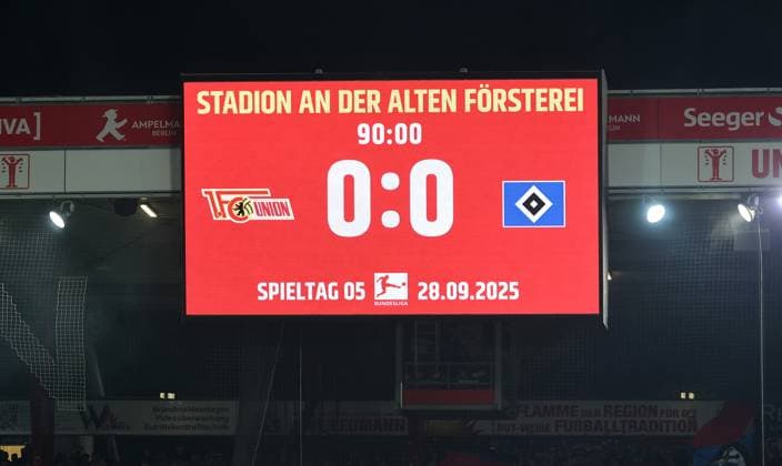 Scoreboard with final result 0 0 Sport Football Soccer Bundesliga Men DFL 5 Matchday Season 2025 2026 28 09 2025 1 FC Union Berlin FCU vs Hamburger SV HSV DFL regulations prohibit any use of photographs as image sequences and or quasi video