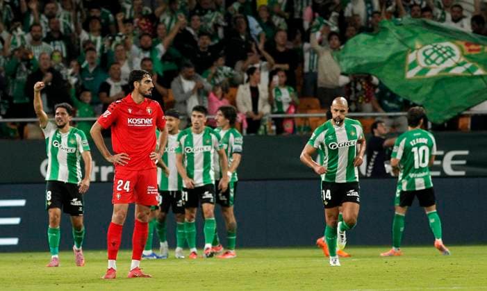 Spanish La Liga EA Sports soccer match Betis vs Osasuna at La Cartuja Stadium in Sevilla, Spain. 28 September 2025 JORNADA 7 LIGA EA SPORTS 900 Cordon Press  900 CordonxPress LOF - Betis vs Osasuna