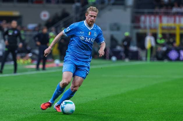 Kevin De Bruyne of SSC Napoli seen in action during Serie A 2025 26 football match between AC Milan and SSC Napoli at San Siro Stadium  Copyright: xFabrizioxCarabelli IPAxSportx xipa-agency.netx xx IPA_65886302 IPA_Agency_IPA65886302