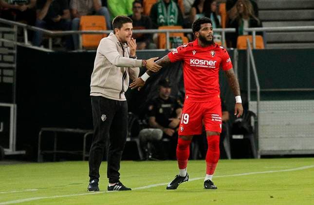 Spanish La Liga EA Sports soccer match Betis vs Osasuna at La Cartuja Stadium in Sevilla, Spain. 28 September 2025 JORNADA 7 LIGA EA SPORTS 900 Cordon Press  900 CordonxPress LOF - Betis vs Osasuna