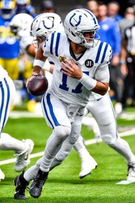 September 28, 2025 Inglewood, CA.Indianapolis Colts quarterback Daniel Jones (17) in action in the first quarter during the NFL, American Football Herren, USA football game.Indianapolis Colts vs. Los Angeles Rams.Mandatory Photo Credit: Cal Media Inglewood United States of America - ZUMAc04_ 20250928_zma_c04_117 Copyright: xLouisxLopezx