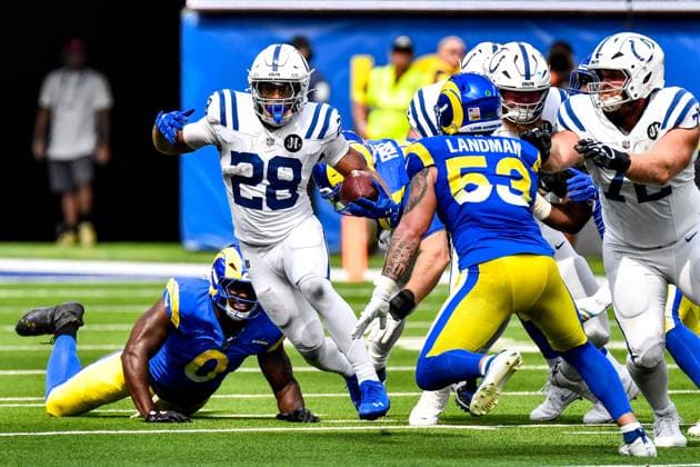 September 28, 2025 Inglewood, CA.Indianapolis Colts running back Jonathan Taylor (28) runs in action in the second quarter during the NFL, American Football Herren, USA football game.Indianapolis Colts vs. Los Angeles Rams.Mandatory Photo Credit: Cal Media Inglewood United States of America - ZUMAc04_ 20250928_zma_c04_124 Copyright: xLouisxLopezx