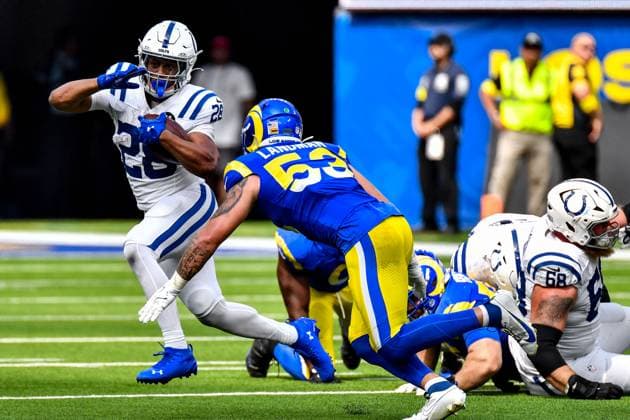 September 28, 2025 Inglewood, CA.Indianapolis Colts running back Jonathan Taylor (28) runs in action in the second quarter during the NFL, American Football Herren, USA football game.Indianapolis Colts vs. Los Angeles Rams.Mandatory Photo Credit: Cal Media Inglewood United States of America - ZUMAc04_ 20250928_zma_c04_130 Copyright: xLouisxLopezx