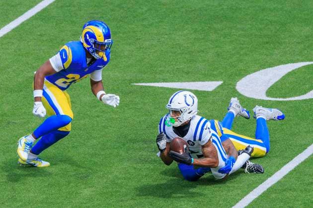 September 28, 2025, Inglewood, California, USA: 1 Josh Downs, WR of the Indianapolis Colts is tackled after makin a catch during their regular season NFL, American Football Herren, USA game against the Los Angeles Rams on Sunday September 28, 2025 at SoFi Stadium in Inglewood, California. JAVIER ROJAS PI Inglewood USA - ZUMAp124 20250928_zaa_p124_036 Copyright: xJavierxRojasx