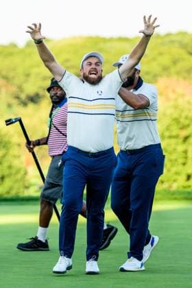 250928 Shane Lowry of Team Europe celebrates as he secures the win for Team Europe during a singles match on day 3 of the Ryder Cup on September 28, 2025 in New York Photo Jesper Zerman BILDBYRAN kod JZ JZ0619 golf ryder cup day 3 bbeng jubel  Copyright: JESPERxZERMAN BB250928JZ039