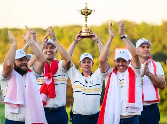 250928 Team Captain Luke Donald of Team Europe celebrates after winning the Ryder Cup on day 3 of the Ryder Cup on September 28, 2025 in New York Photo Jesper Zerman BILDBYRAN kod JZ JZ0619 golf ryder cup day 3 bbeng jubel  Copyright: JESPERxZERMAN BB250928JZ077