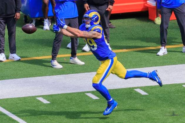 September 28, 2025, Inglewood, California, USA: 89 Tyler Higbee, TE of the Los Angeles Rams misses a pass during their regular NFL, American Football Herren, USA season game against the Indianapolis Colts on Sunday September 28, 2025 at SoFi Stadium in Inglewood, California. Rams defeat Colts, 27-20. ARIANA RUIZ PI Inglewood USA - ZUMAp124 20250928_zaa_p124_085 Copyright: xArianaxRuizx