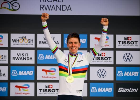 (250929) -- KIGALI, Sept. 29, 2025 -- Gold medalist Tadej Pogacar of Slovenia celebrates during the awarding ceremony of the men s elite road race at the 2025 UCI Road World Championships in Kigali, Rwanda, on Sept. 28, 2025. (Photo by Xinhua) (SP)RWANDA-KIGALI-CYCLING-UCI-ROAD WORLD CHAMPIONSHIPS-MEN ELITE ROAD RACE HuangxWanqing 