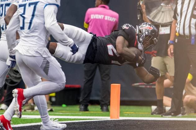 September 28, 2025: Houston Texans running back Woody Marks (27) dives into the end zone for a touchdown during a game between the Tennessee Titans and the Houston Texans in Houston, TX. .. CSM - ZUMAc04_ 20250928_zma_c04_226 Copyright: xTraskxSmithx