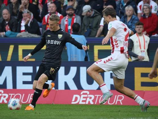 v l Chris Fuehrich VfB Stuttgart 10 , Joel Schmied 1 FC Koeln 02 GER, 1 FC Koeln vs VfB Stuttgart, Football, Bundesliga, Matchday 5, Season 2025 2026, 28 09 2025 DFL DFB REGULATIONS PROHIBIT ANY USE OF PHOTOGRAPHS as IMAGE SEQUENCES and or QUASI VIDEO GER, 1 FC Koeln vs VfB Stuttgart, Football, Bundesliga, Matchday 5, Season 2025 2026, 28 09 2025 Koeln Copyright: xEibner-Pressefotox xThomasxStoeckerx EP_TSR