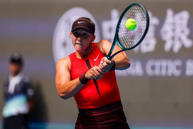 BEIJING, CHINA - SEPTEMBER 29: Mirra Andreeva of Russia returns a shot in the Women s Singles Round of 32 match against Jessica Bouzas Maneiro of Spain on day 8 of the 2025 China Open at National Tennis Center on September 29, 2025 in Beijing, China.  Copyright: xVCGx 111593923113