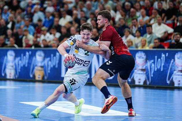 Oskar Neudeck Frisch Auf Goeppingen, 02 , Johannes Golla SG Flensburg Handewitt, 04 GER, SG Flensburg Handewitt vs Frisch Auf Goeppingen, Handball, Bundesliga, Matchday 6, Season 2026 2026, 28 09 2025 GER, SG Flensburg Handewitt vs Frisch Auf Goeppingen, Handball, Bundesliga, Matchday 6, Season 2026 2026, 28 09 2025 Flensburg Copyright: xEibner-Pressefoto MarcelxvonxFehrnx EP_MFN