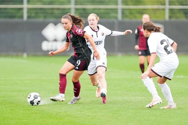 DFB Pokal Frauen FC Ingolstadt 04 1 FC Nürnberg 28 09 2025 On the ball Sanja Homann 1 FC Nürnberg, 19 , Nina Penzkofer FC Ingolstadt, 29 , DFB Pokal Frauen FC Ingolstadt 04 vs 1 FC Nürnberg on 28 09 2025 at Audi Sportpark in Ingolstadt DFB REGULATION PROHIBIT ANY USE OF PHOTOGRAPHS AS IMAGE SEQUENCES AND OR QUASI VIDEO Copyright: xBEAUTIFULxSPORTS Eimertenbrinkx