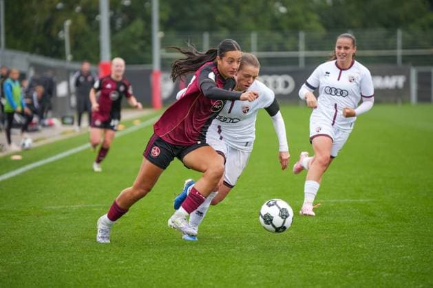 DFB Pokal Frauen FC Ingolstadt 04 1 FC Nürnberg 28 09 2025 On the ball Selma Licina 1 FC Nürnberg, 17 , DFB Pokal Frauen FC Ingolstadt 04 vs 1 FC Nürnberg on 28 09 2025 at Audi Sportpark in Ingolstadt DFB REGULATION PROHIBIT ANY USE OF PHOTOGRAPHS AS IMAGE SEQUENCES AND OR QUASI VIDEO Copyright: xBEAUTIFULxSPORTS Eimertenbrinkx