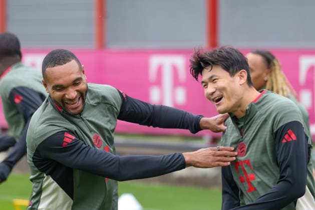 Minjae Kim FC Bayern Muenchen, 03 and Jonathan Tah FC Bayern Muenchen, 04 laugh and have fun at training, GER, Final training, FC Bayern Muenchen, Football, UEFA Champions League, League phase, Matchday 2, 2025 2026 season, 29 09 2025, GER, Final training, FC Bayern Muenchen, Football, UEFA Champions League, League phase, Matchday 2, 2025 2026 season, 29 09 2025 Muenchen Copyright: xEibner-Pressefoto JennixMaulx EP_JML