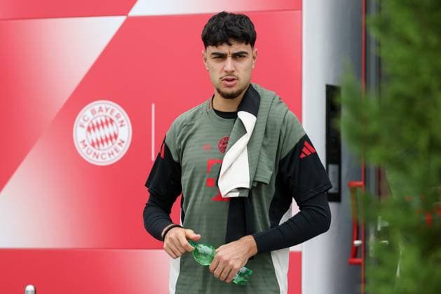 Aleksandar Pavlovic FC Bayern Muenchen, 45 , GER, Final training, FC Bayern Muenchen, Football, UEFA Champions League, League phase, Matchday 2, 2025 2026 season, 29 09 2025, GER, Final training, FC Bayern Muenchen, Football, UEFA Champions League, League phase, Matchday 2, 2025 2026 season, 29 09 2025 Muenchen Copyright: xEibner-Pressefoto JennixMaulx EP_JML