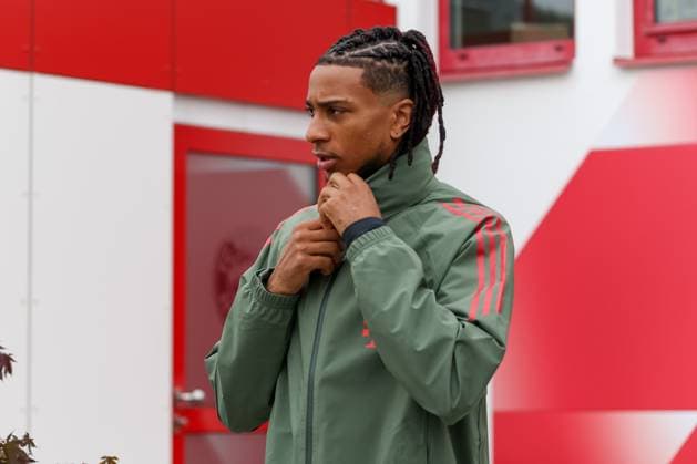 Michael Olise FC Bayern Muenchen, 17 , GER, Final training, FC Bayern Muenchen, Football, UEFA Champions League, League phase, Matchday 2, 2025 2026 season, 29 09 2025, GER, Final training, FC Bayern Muenchen, Football, UEFA Champions League, League phase, Matchday 2, 2025 2026 season, 29 09 2025 Muenchen Copyright: xEibner-Pressefoto JennixMaulx EP_JML