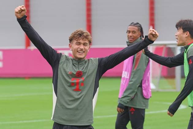 20 Tom Bischof, cheering, 3 Minjae Kim, protesting, Football Final training UEFA Champions League match FC Bayern Munich vs FC Paphos 28 09 2025 Training ground, Säbenerstr PHOTO Mladen Lackovic LakoPress