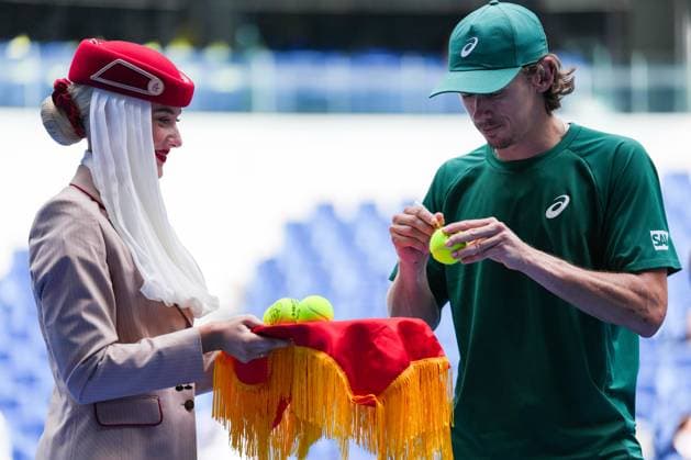 (250929) -- BEIJING, Sept. 29, 2025 -- Alex De Minaur signs after the men s singles quarterfinal match between Alex De Minaur of Australia and Jakub Mensik of the Czech Republic at 2025 China Open tennis tournament in Beijing, China, Sept. 29, 2025. Nayuqi) (SP)CHINA-BEIJING-TENNIS-CHINA OPEN-MEN S SINGLES-QUARTERFINALS(CN) NaxYuqi 